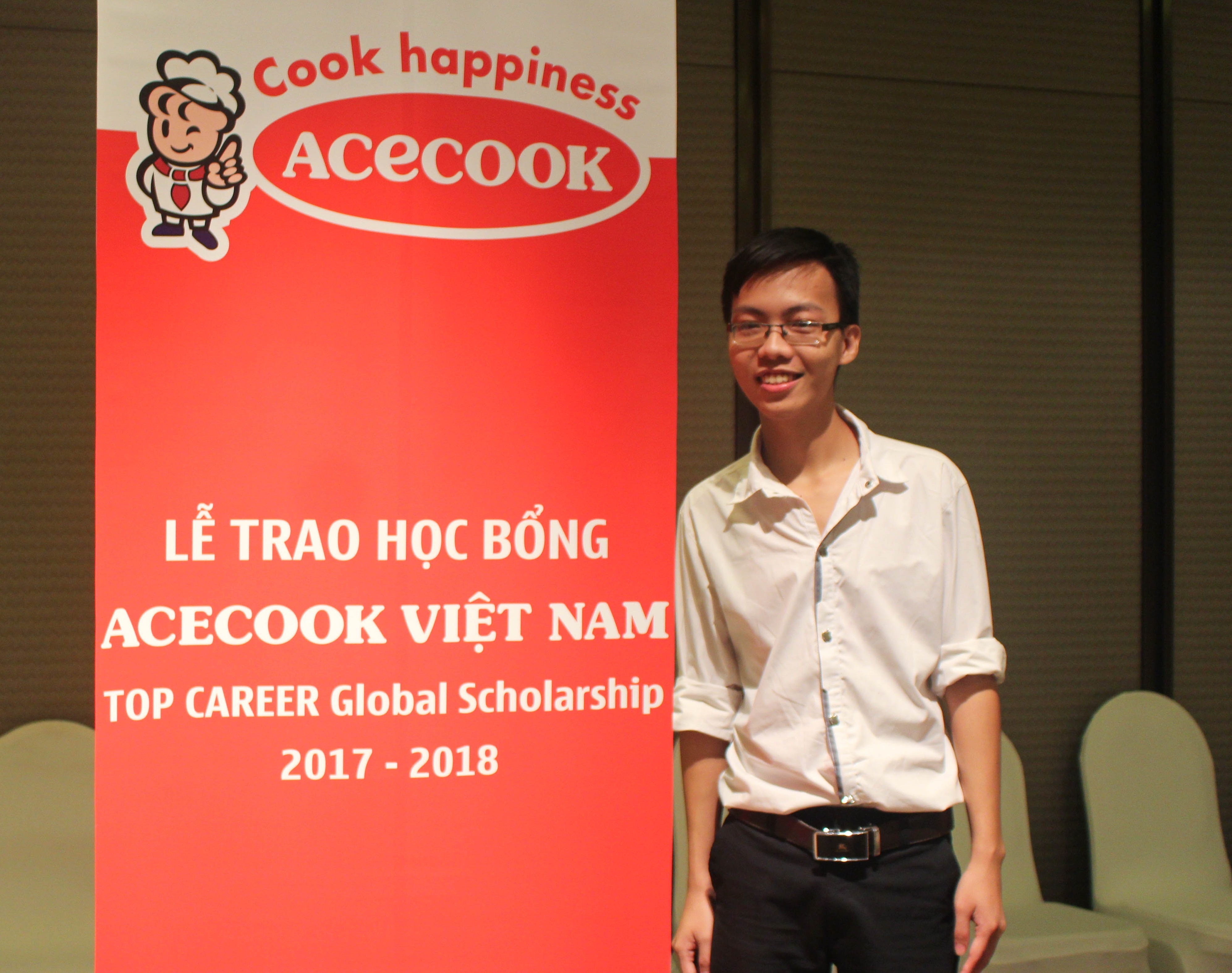 Muon cach hien thuc hoa uoc mo nho hoc bong Acecook Viet Nam hinh anh