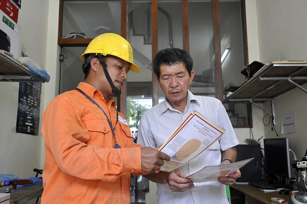 Dam bao dien van hanh tram bom tieu ung, chu dong doi pho mua lu hinh anh