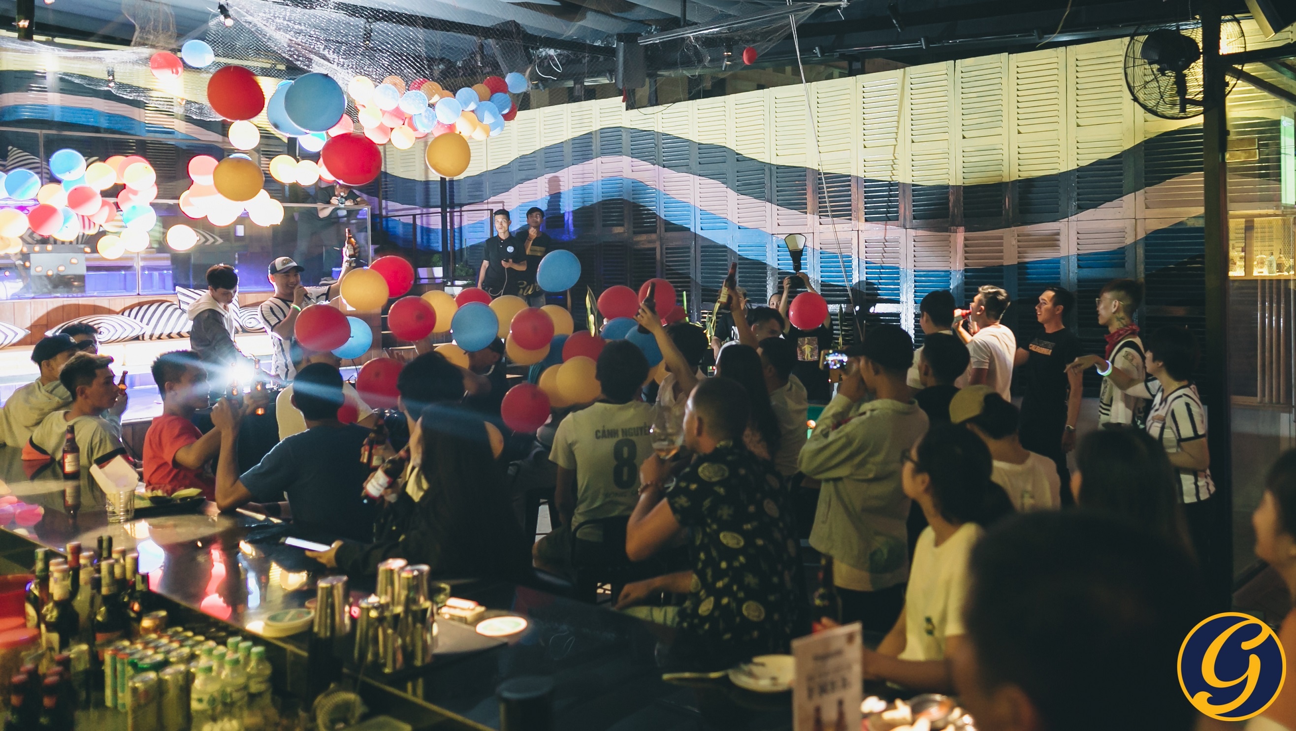 Guru Sports Bar anh 8