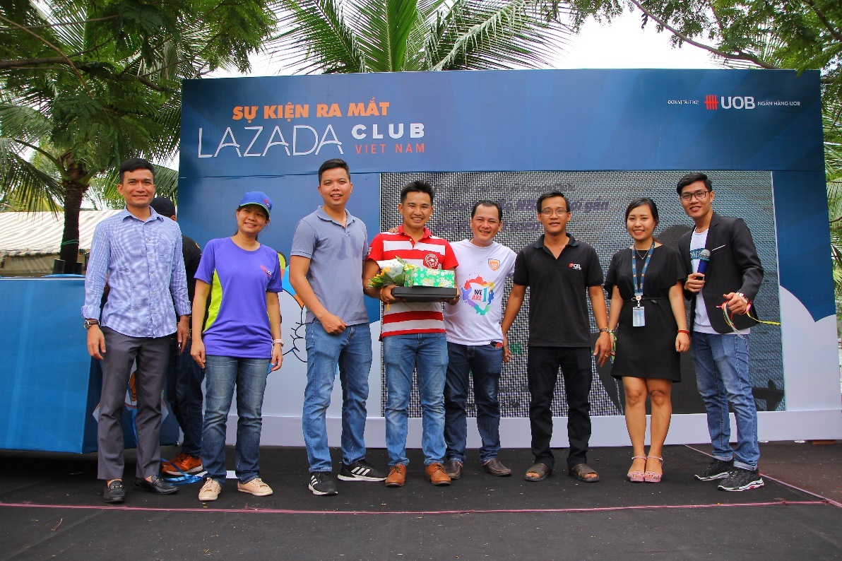 Bi quyet thu hut hon 4.000 don hang moi thang cua shop online hinh anh