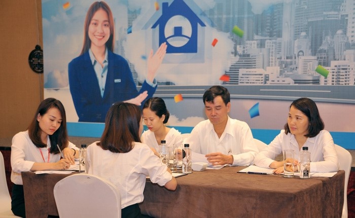 VietinBank tuyen dung gan 300 chi tieu tren toan he thong hinh anh