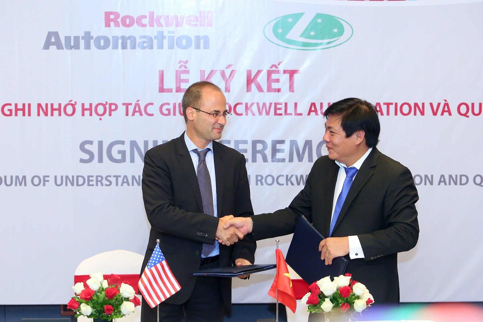 Qui Long hop tac Rockwell ung dung tu dong hoa vao he thong HVAC hinh anh