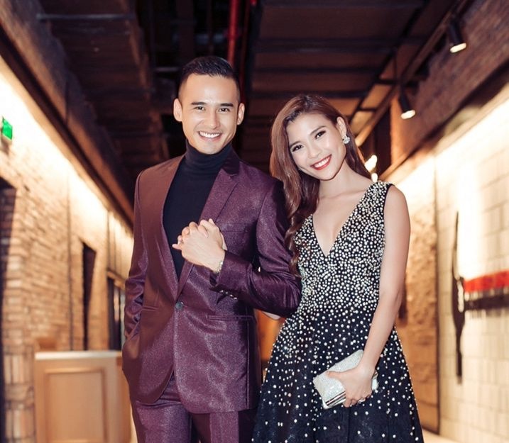 Sao Viet trai long ve gia tri cua 8.000 dong hinh anh