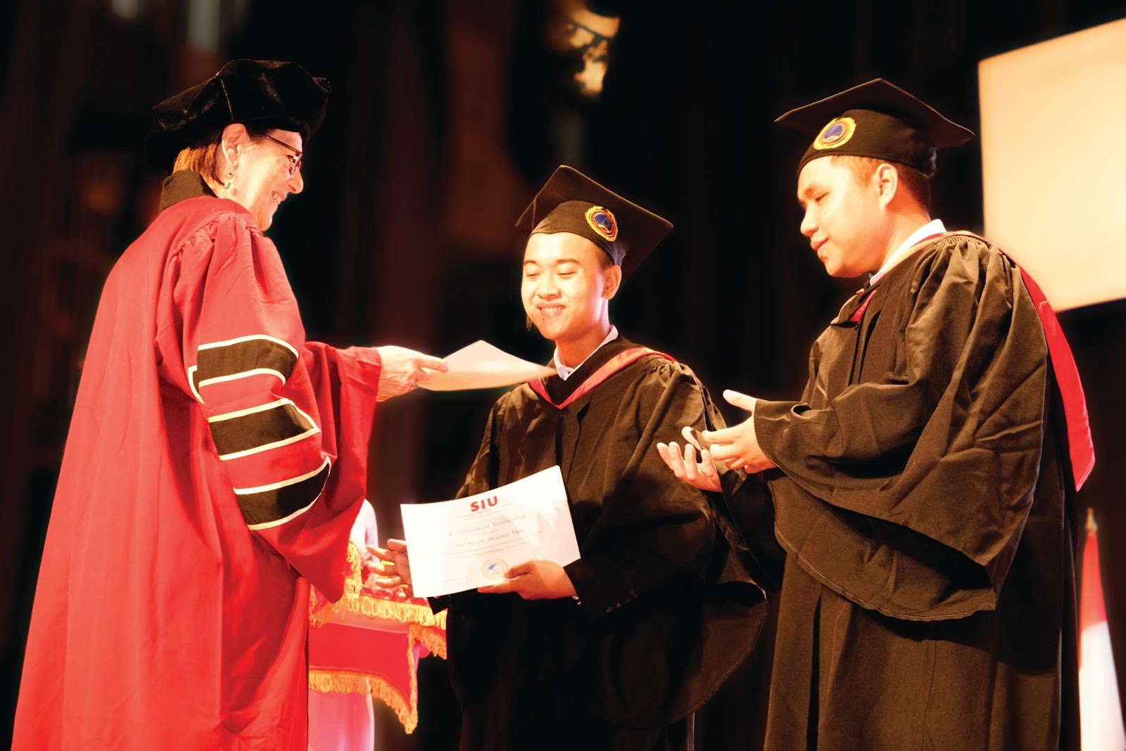 Dai hoc quoc te Sai Gon cong bo diem chuan tuyen sinh hinh anh