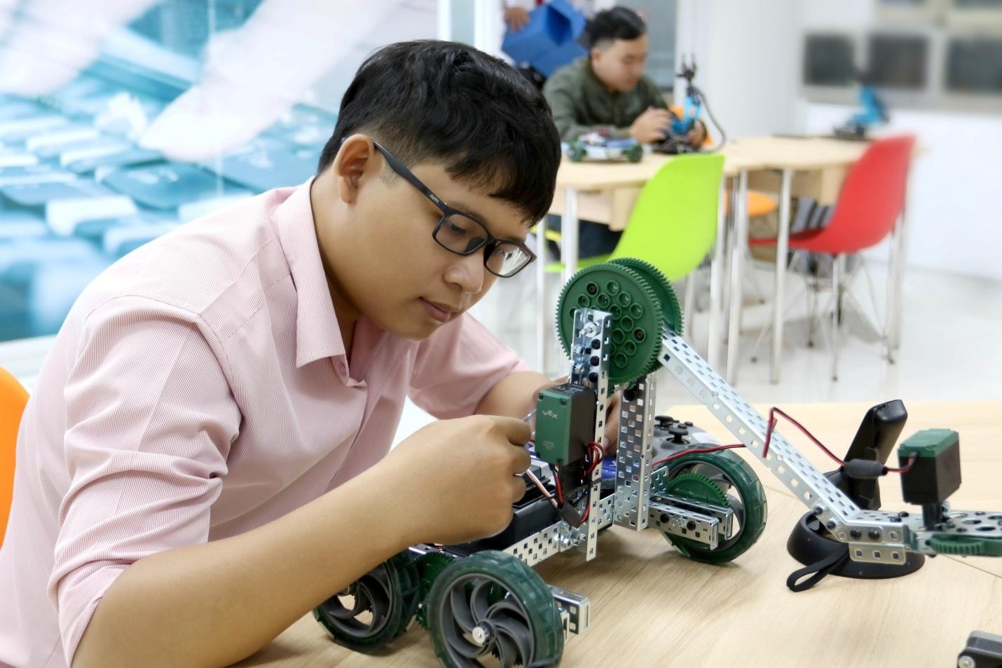 Đại học Quốc tế Sài Gòn ảnh 4 Dai hoc Quoc te Sai Gon anh 4