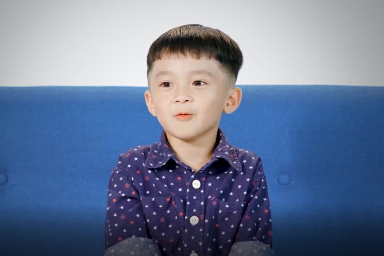 Video - Tre chia se cam nghi ve cha me hinh anh