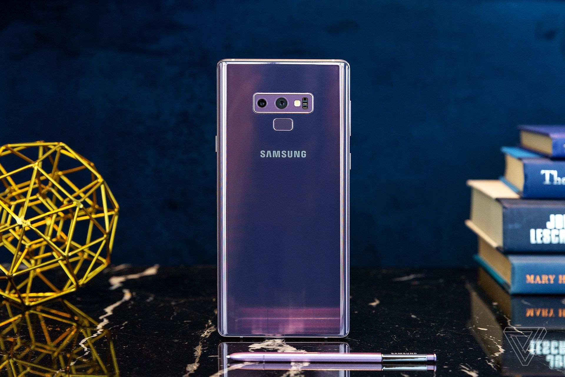 Galaxy Note9 ra mat: Manh me, pin khoe, but S Pen moi hinh anh