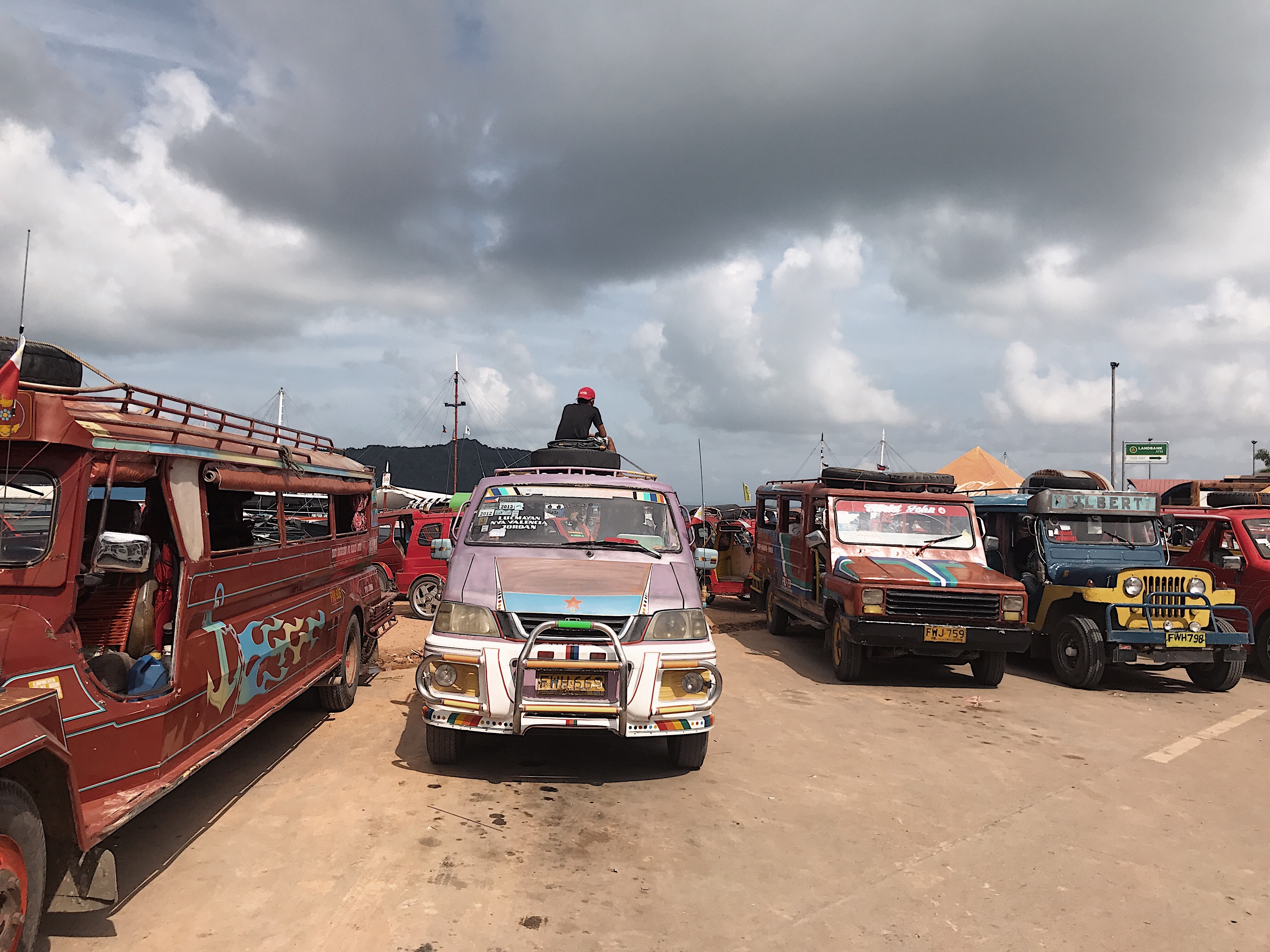 Iloilo - net quyen ru bi an cua dat nuoc nhiet doi Philipines hinh anh