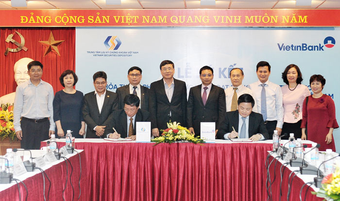 Chung khoan phai sinh dat hon 97.000 giao dich sau mot nam hinh anh