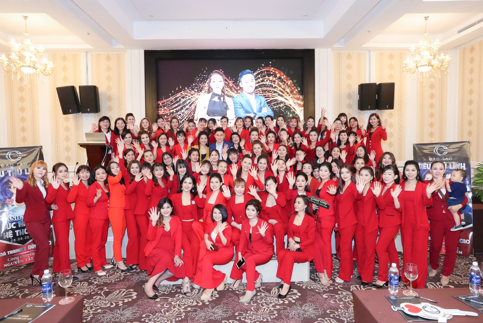 CC White to chuc khoa dao tao kinh doanh cho he thong cap quan ly hinh anh