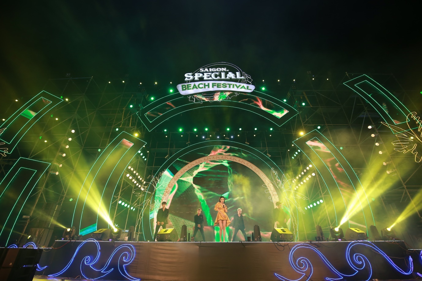 Saigon Special anh 9