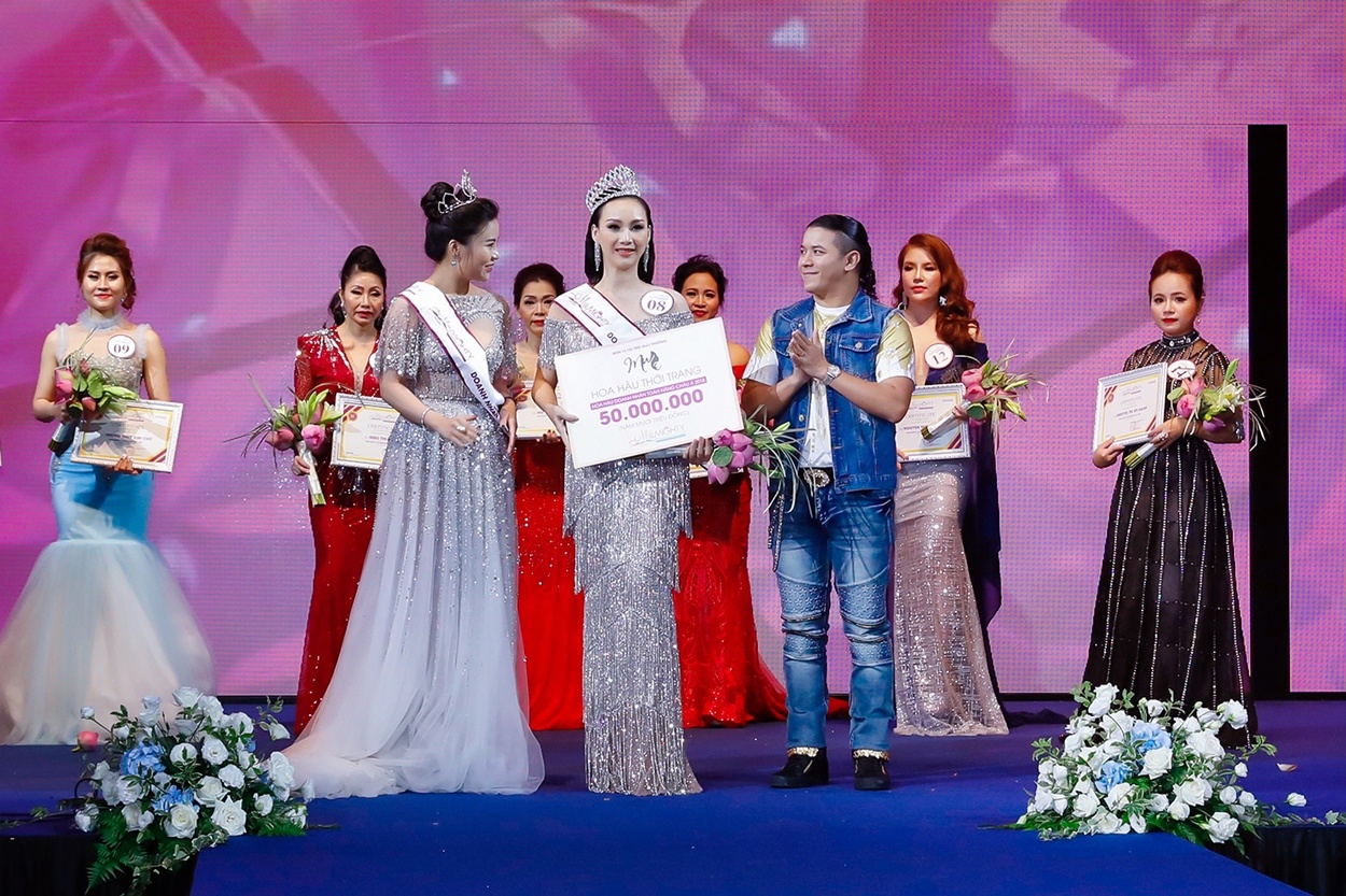 Hoa hau Doanh nhan Toan nang chau A anh 3