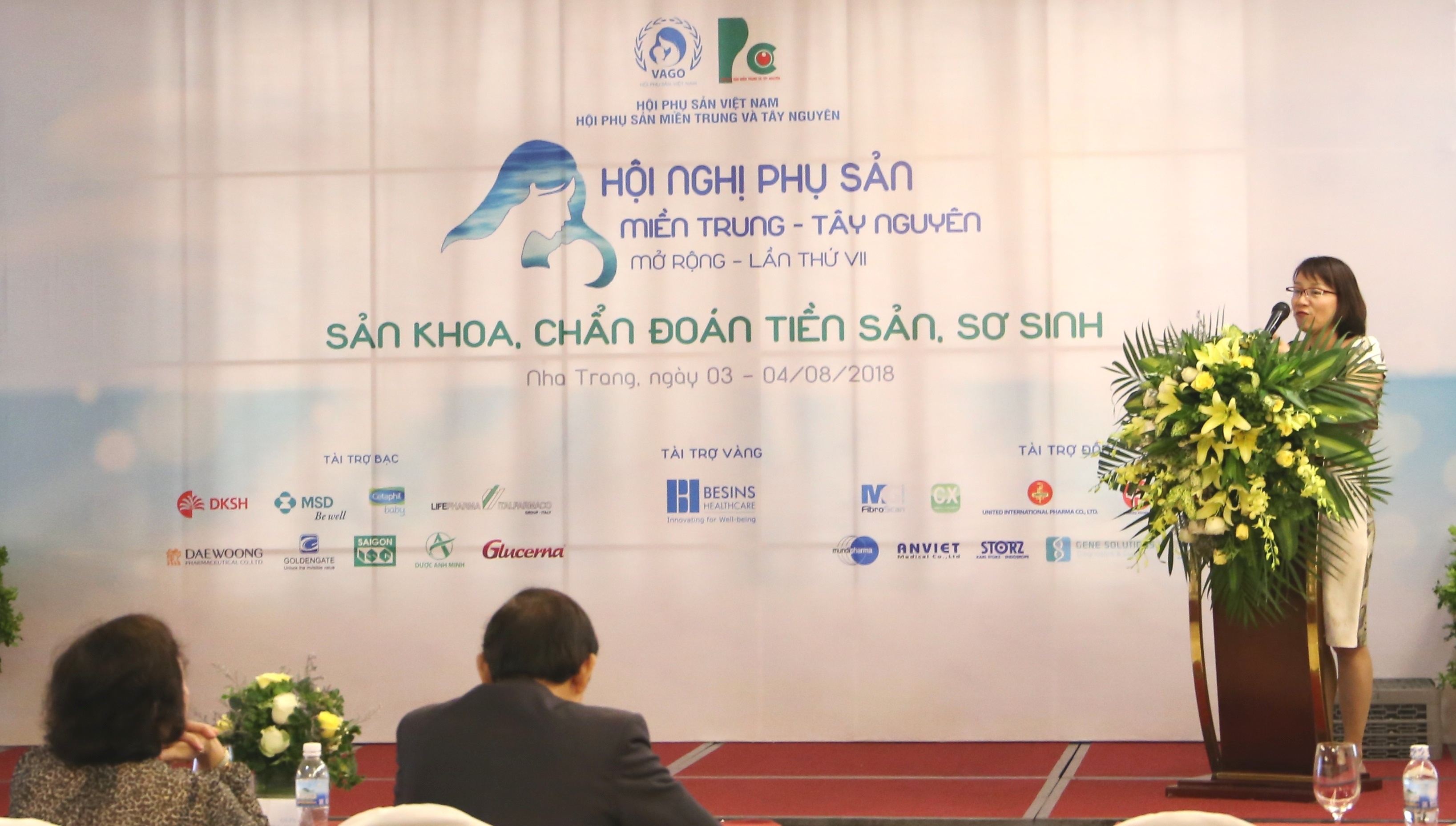 dung dịch vệ sinh phụ nữ Dạ Hương ảnh 2 dung dich ve sinh phu nu Da Huong anh 2