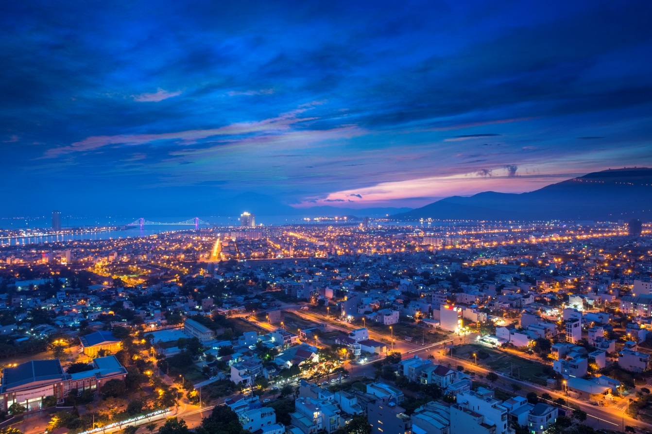 Chiem nguong Da Nang tu tang cao nhat cua Altara Suites hinh anh