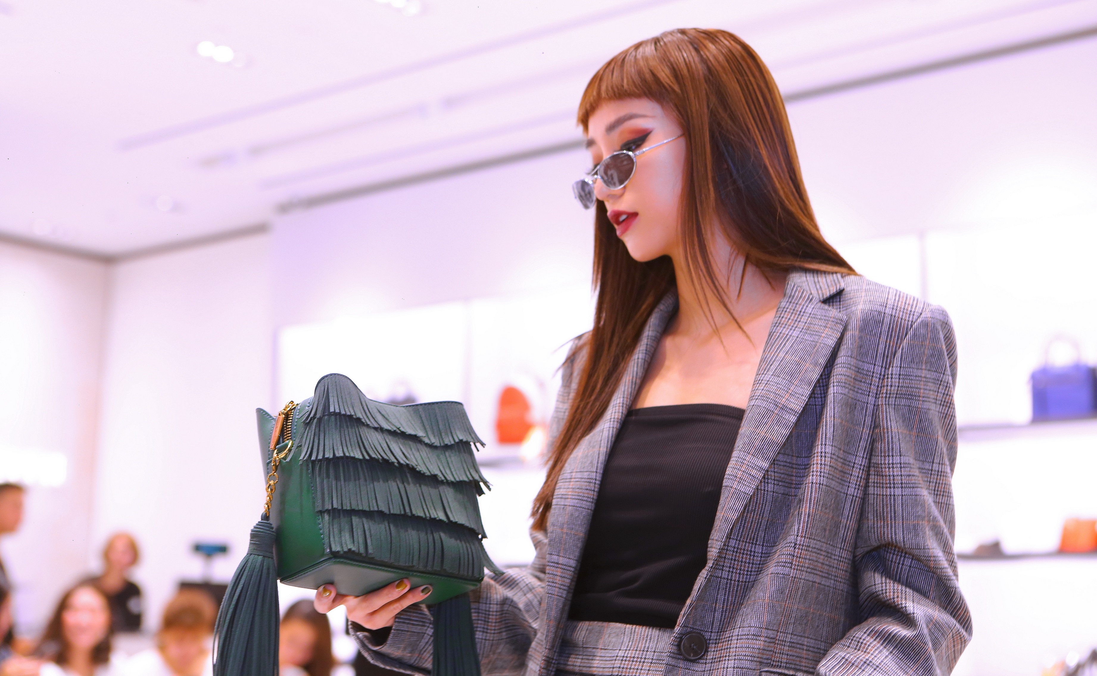 Charles & Keith anh 5