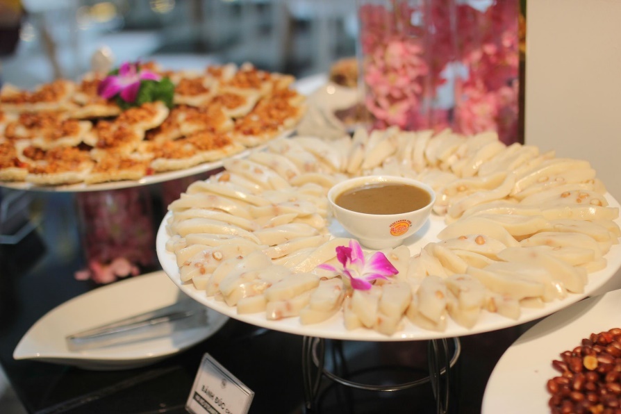 Thuong thuc hon 150 mon chay tai nha hang Au Lac Healthy World hinh anh