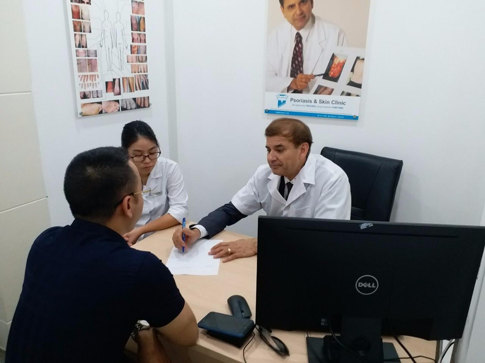 Dr Michaels ảnh 1 Dr Michaels anh 1