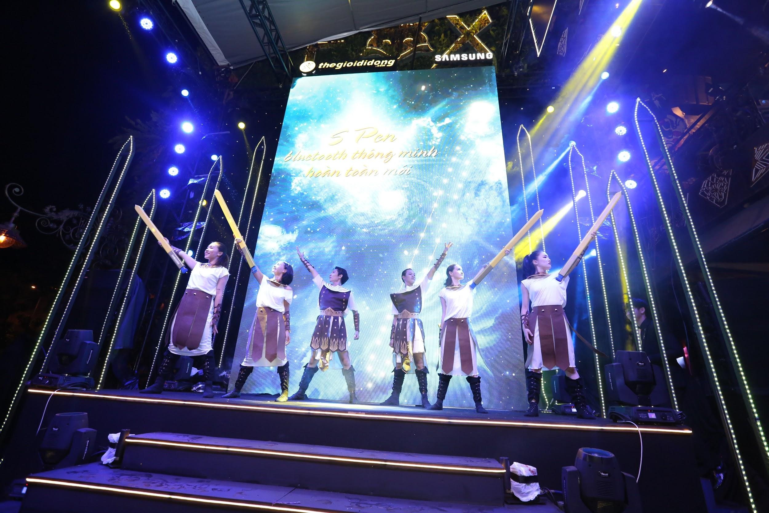 The Gioi Di Dong anh 1