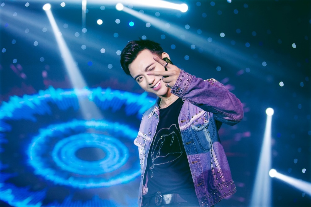 Touliver, Soobin lam giam khao, the hien loat hit tai cuoc thi remix hinh anh