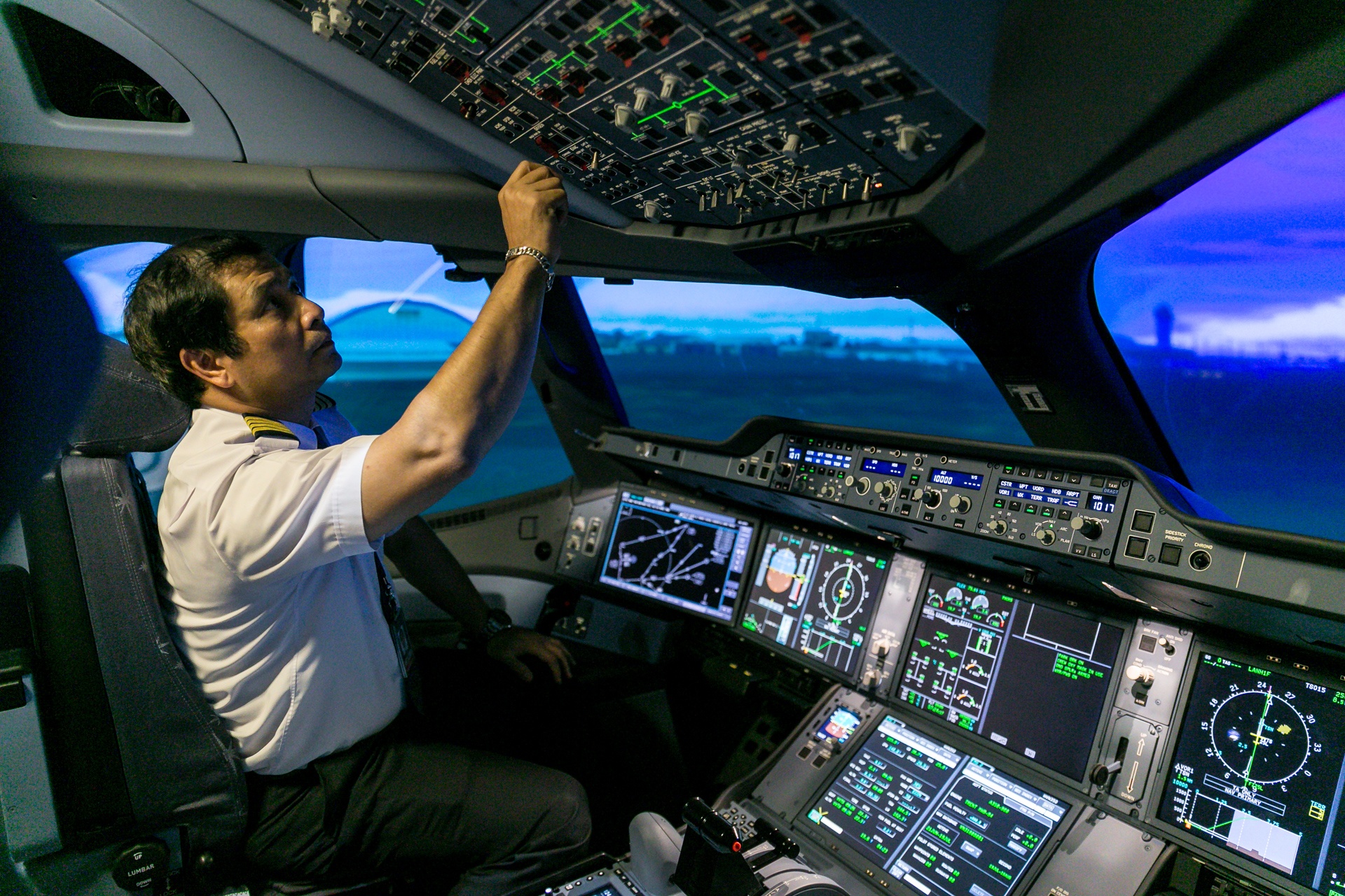 Vietnam Airlines anh 1