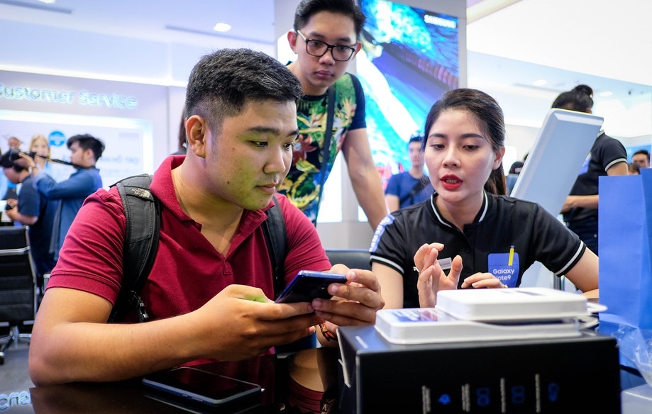 Galaxy Note9 gay sot tren mang xa hoi ngay mo ban o VN hinh anh