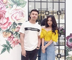 Shark Khoa va Bich Phuong hen nhau uong tra, ngam hoa hinh anh