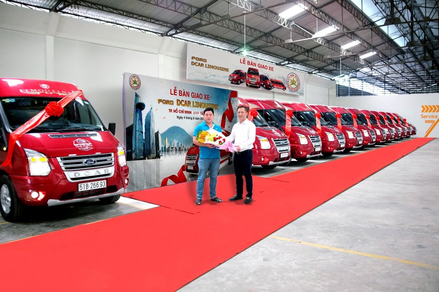 Hue Nghia Limousine anh 1