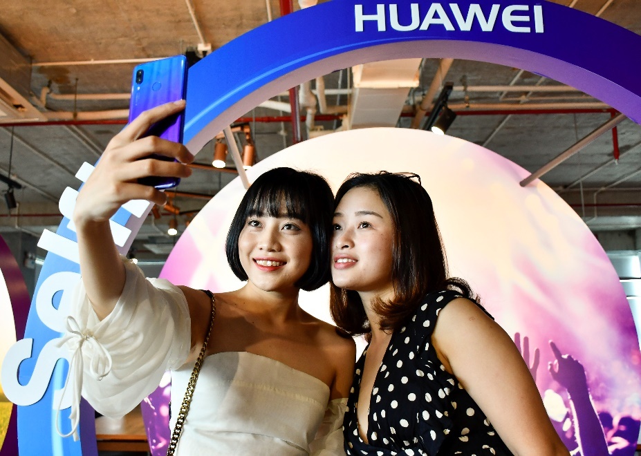 Huawei Nova 3i anh 7