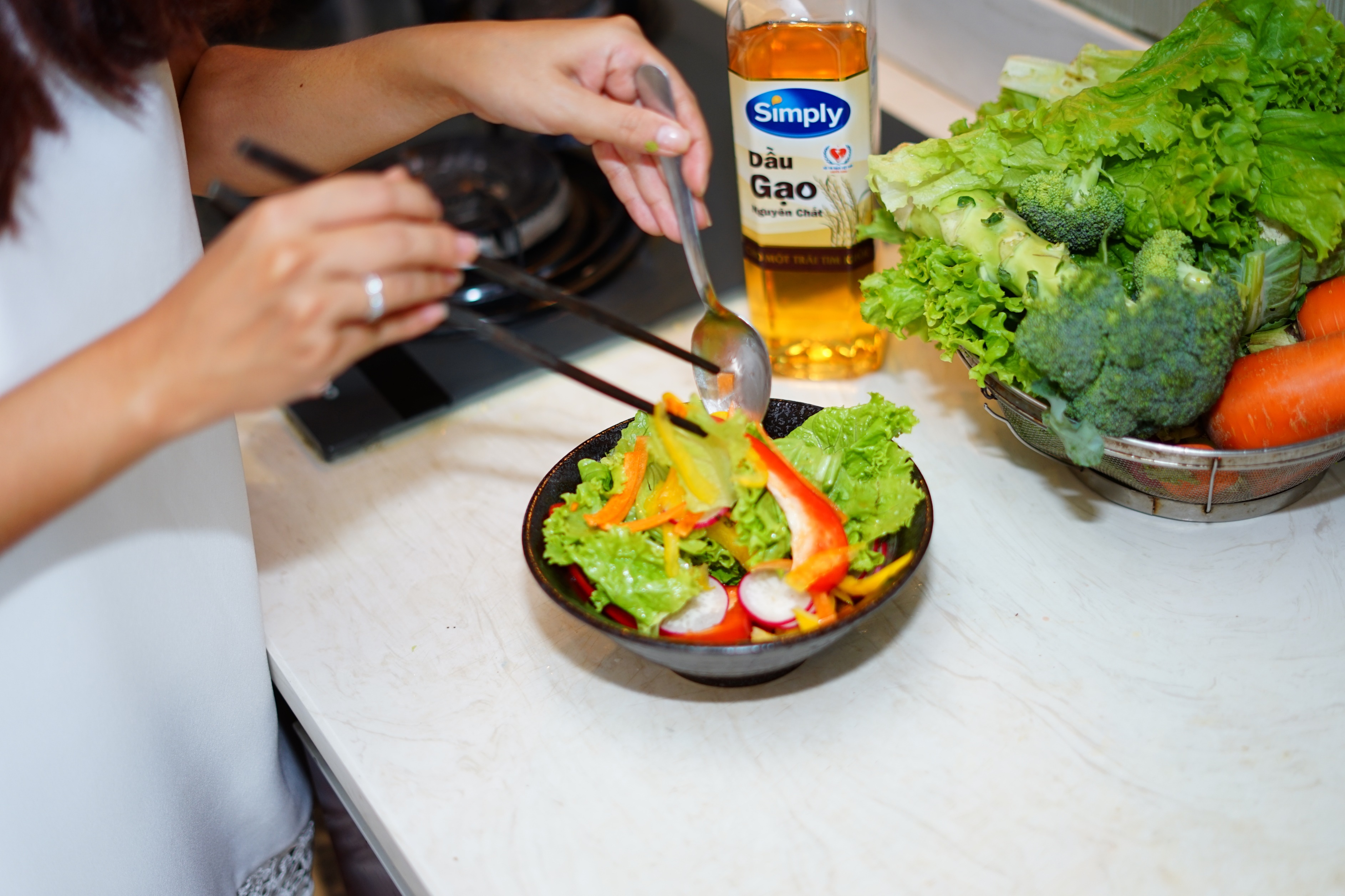 dầu gạo nguyên chất Simply ảnh 2 dau gao nguyen chat Simply anh 2