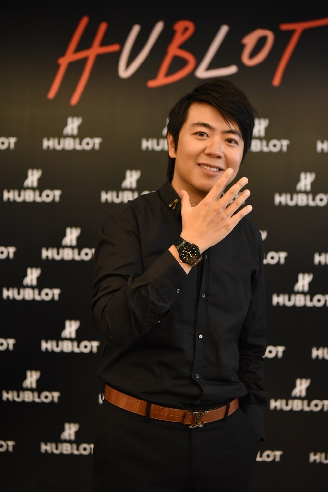 Hublot ảnh 1 Hublot anh 1