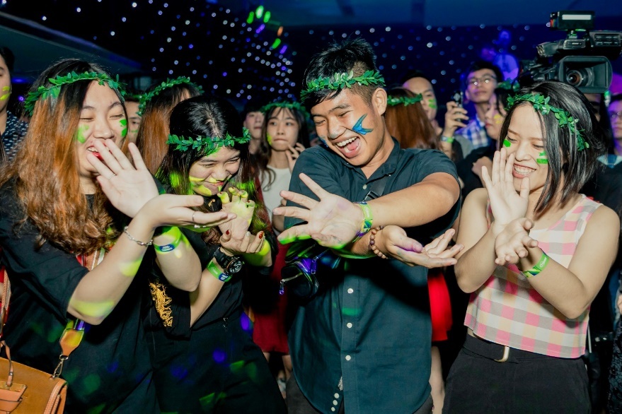 Tuborg Republic of Fun mang dai tiec rung xanh do bo Da Nang hinh anh