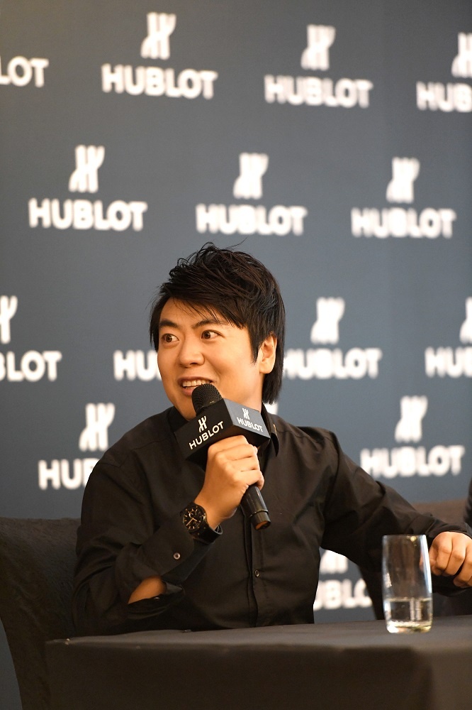 Hublot ảnh 2 Hublot anh 2