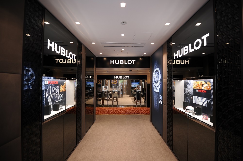 Hublot anh 2