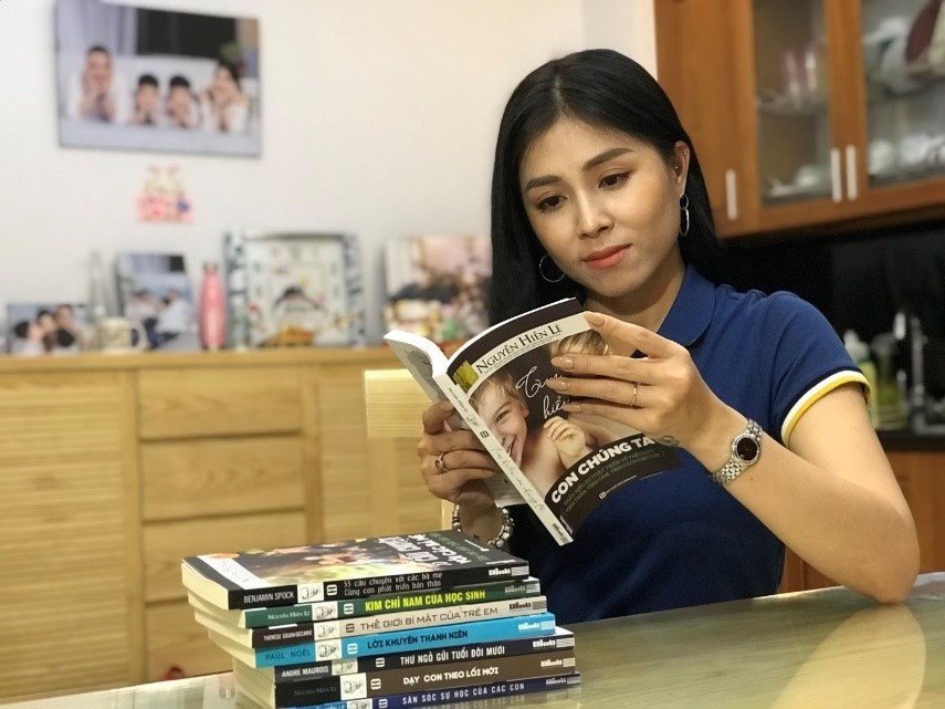 Bo sach “Cha me kheo - Con thanh cong” anh 3