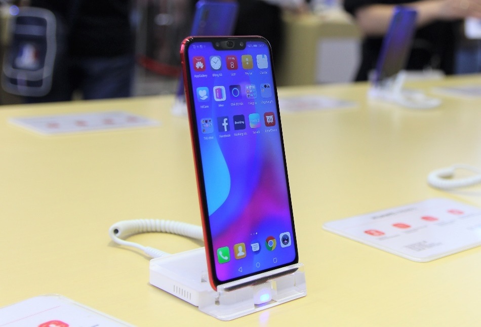 Huawei khai truong cua hang trai nghiem dau tien tai Viet Nam hinh anh