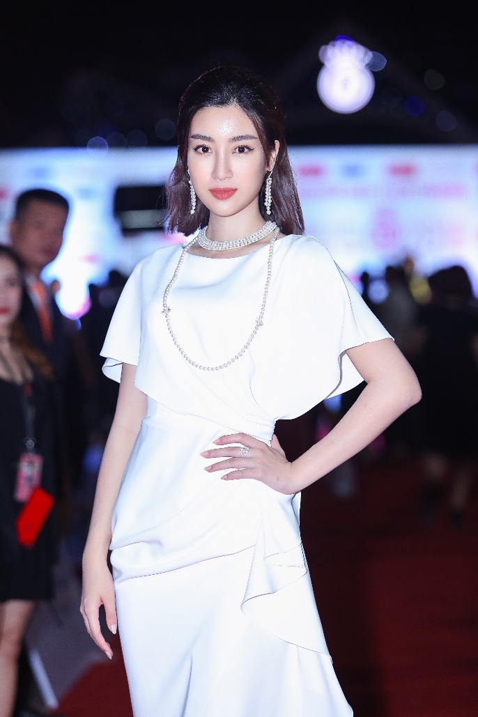 Long Beach Pearl anh 1