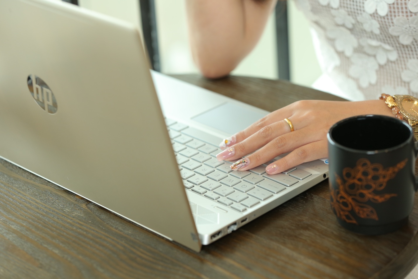 HP Pavilion 15 anh 2