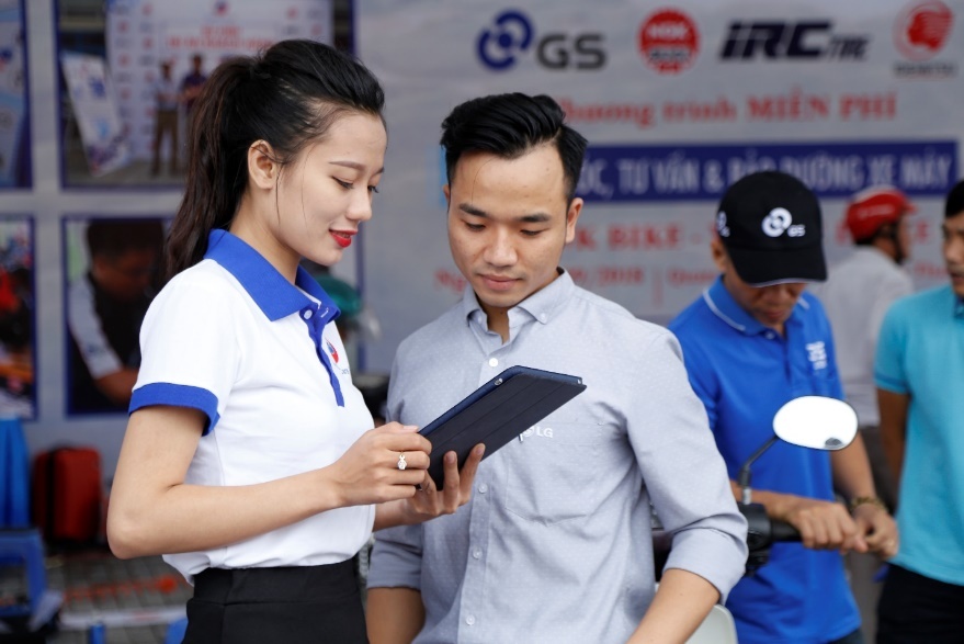 5.000 nguoi tham gia ngay hoi 'Motorbike Care Day' tai Thanh Hoa hinh anh