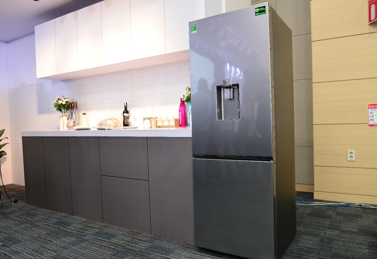 Tu lanh Samsung ngan dong mem -1 do ra mat o VN, gia tu 9,89 trieu hinh anh