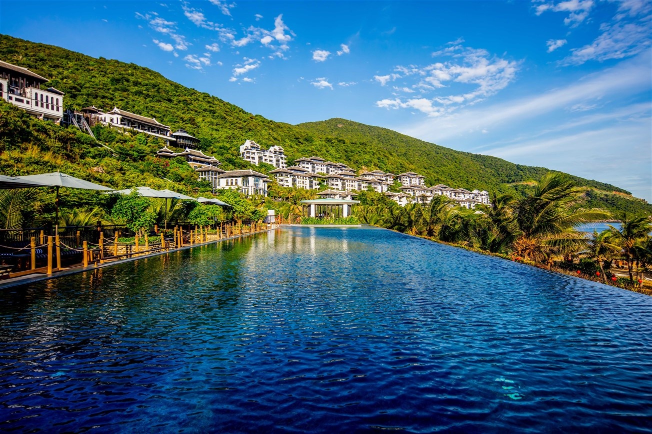 Resort Viet nhan giai than thien voi thien nhien nhat chau A hinh anh