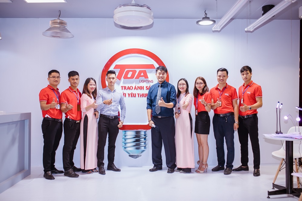Den TOA Lighting - giai phap chieu sang an toan cho suc khoe hinh anh