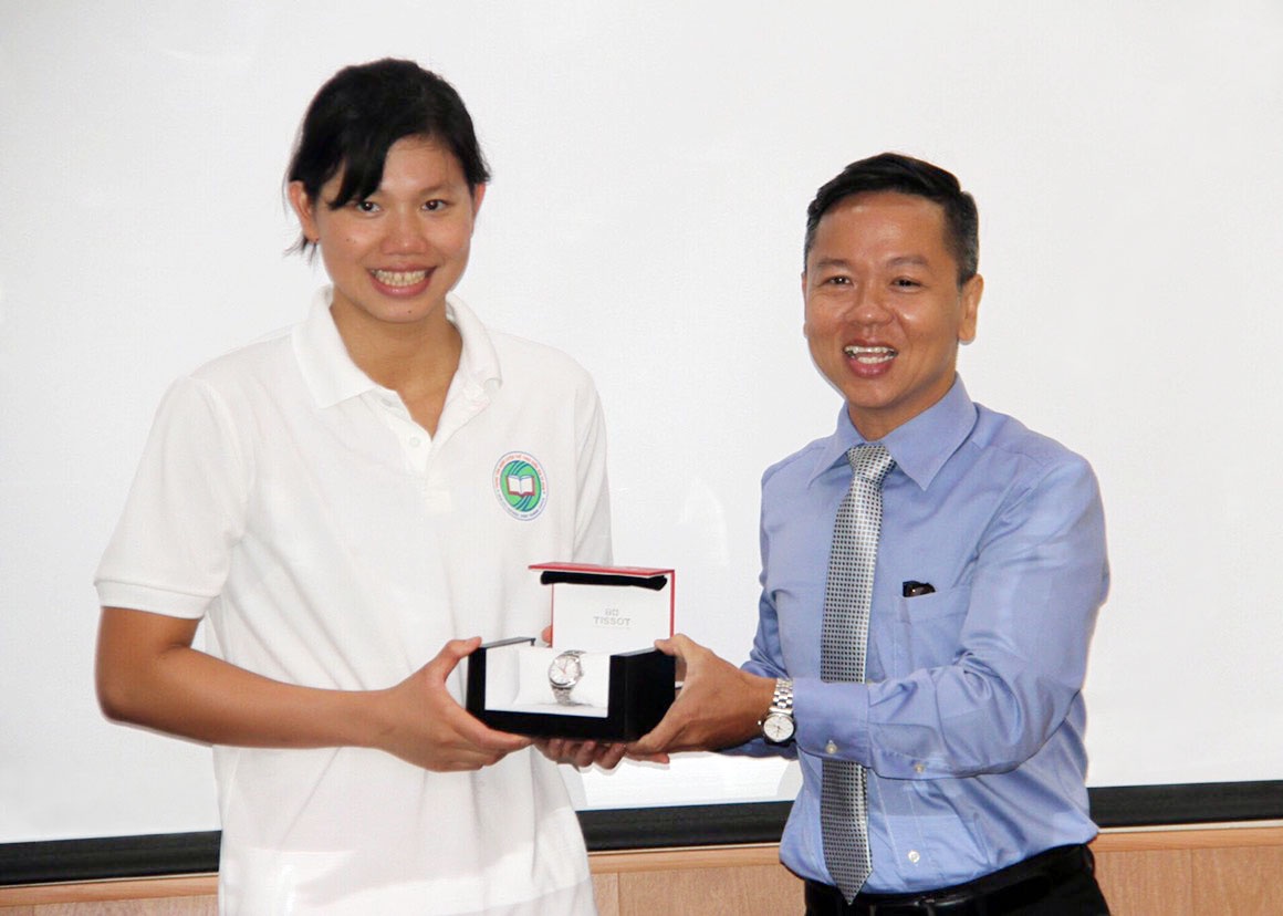 Tissot tang dong ho cho cac van dong vien ASIAD 18 hinh anh