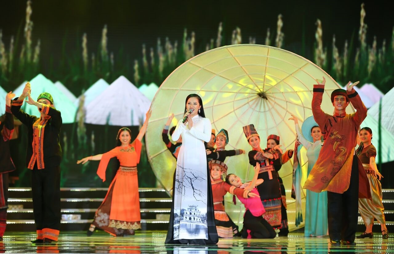 Pham Thuy Dung anh 1