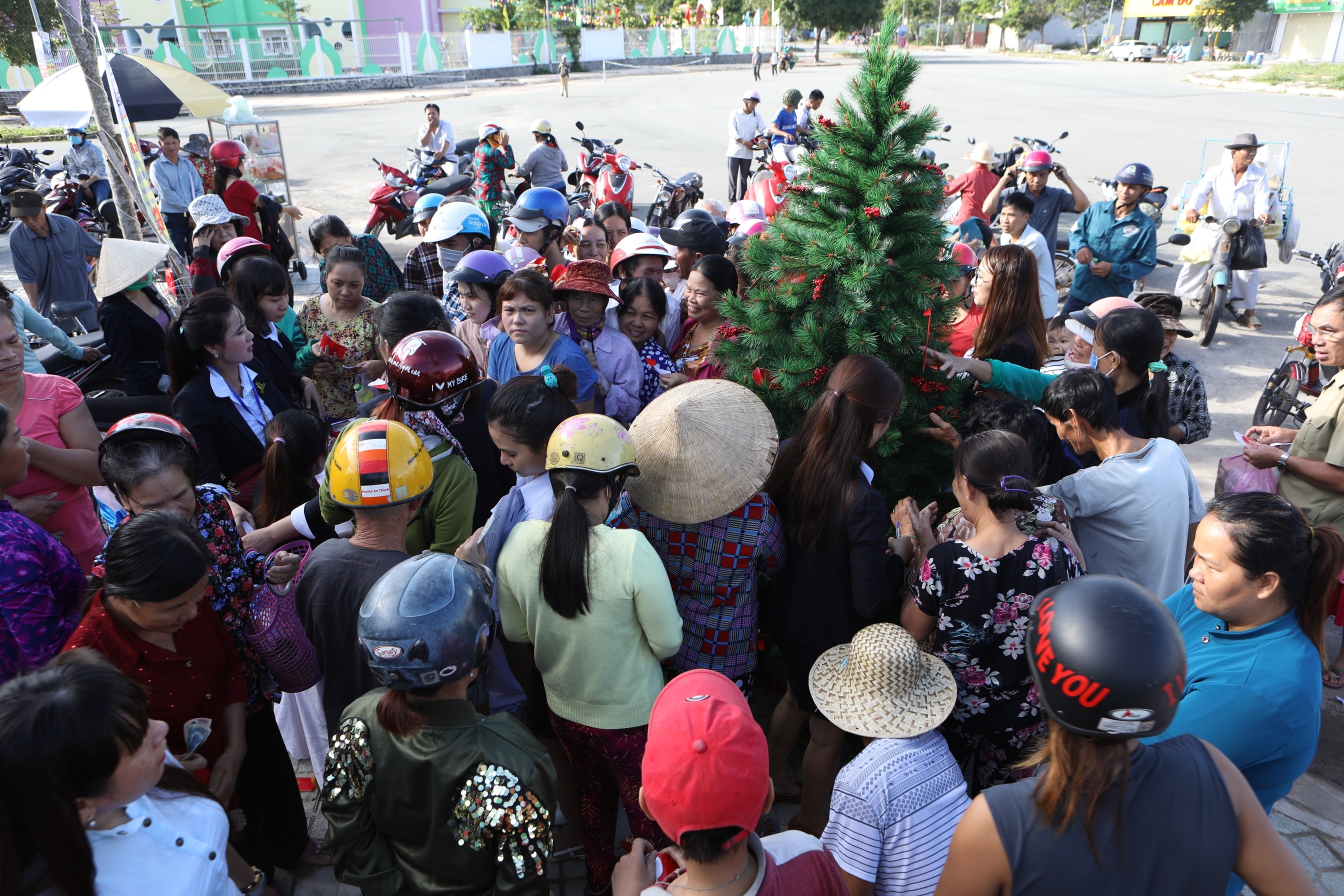 Cong ty Dat Nguon anh 2