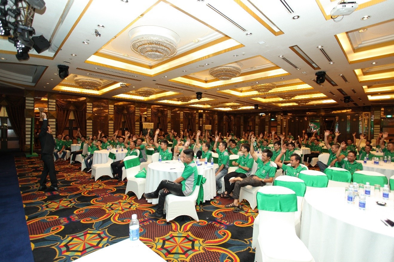Castrol  ảnh 3 Castrol anh 3