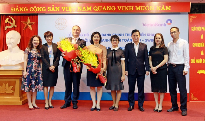 VietinBank trien khai sang kien doi moi thanh toan toan cau hinh anh