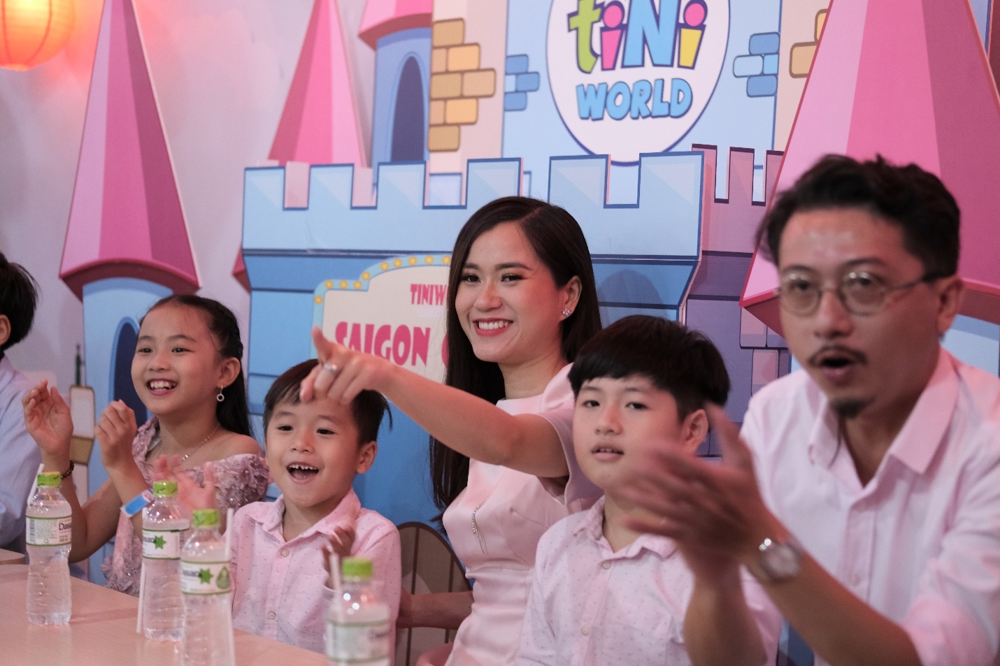 tiNiWorld ảnh 2 tiNiWorld anh 2