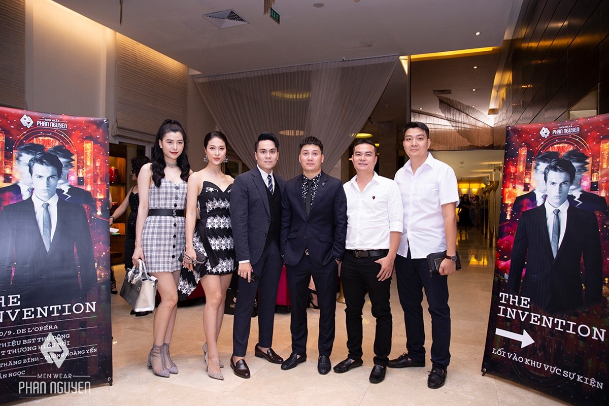 Dan sao Viet hoi ngo trong Phan Nguyen Fashion Show hinh anh
