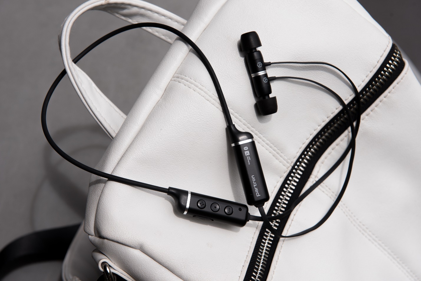 Partron PBH-400 anh 1