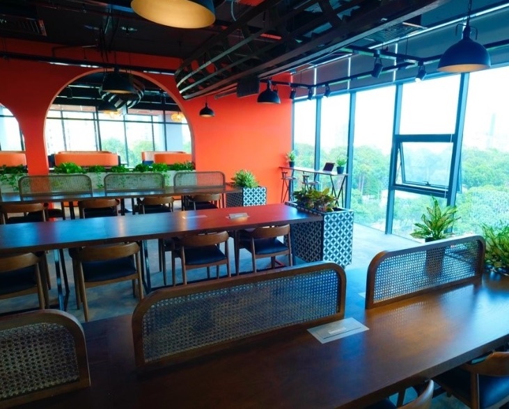 Ra mat khong gian lam viec chung rong 800 m2 hinh anh